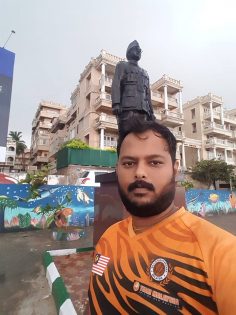 Selfie with Netaji Bose Statue